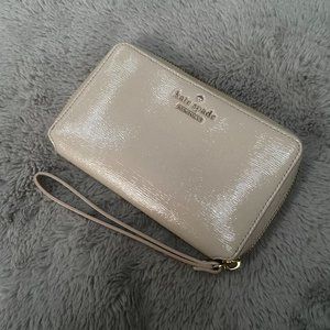 Kate Spade Wristlet Wallet!